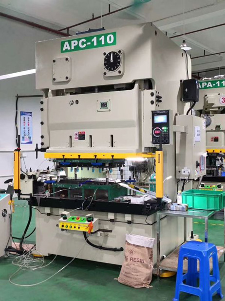 Processus de conception de matrices de poinçonnage à grande vitesse