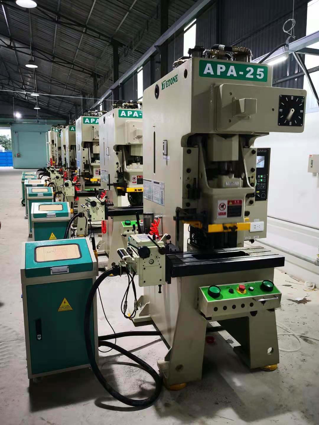 Solutions aux problèmes courants des poinçonneuses à grande vitesse