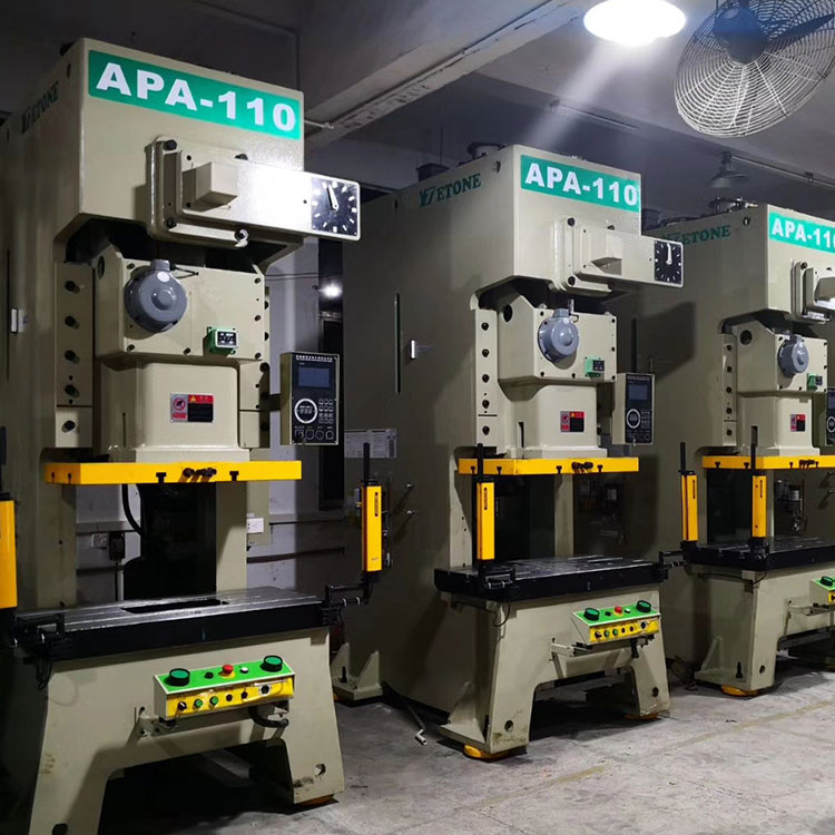 Exigences de sécurité pour les presses mécaniques